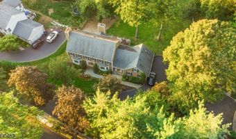 100 Hickory Tavern Rd, Long Hill Twp., NJ 07933