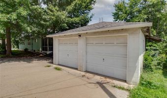 2801 Hillcrest Ave, Alton, IL 62002
