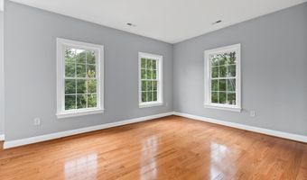7119 BARRY Rd, Alexandria, VA 22315