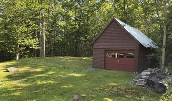 4 N Shore Rd, Abbot, ME 04406