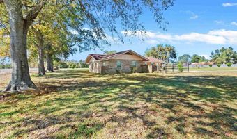 236 Beacon Ln, Atmore, AL 36502