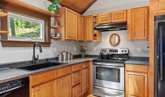 55 Ashby Rd, Ashburnham, MA 01430