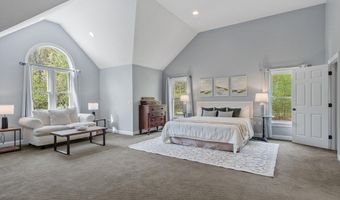90 Frye Rd, Bolton, MA 01740