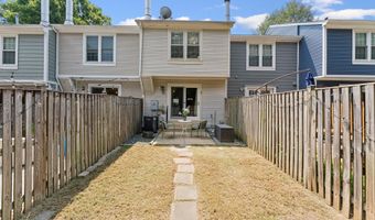 6316 CHIMNEY WOOD Ct, Alexandria, VA 22306