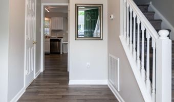 102 Milky Way Dr, Apex, NC 27502