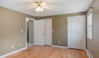 10 Tuck Farm Rd 4, Auburn, MA 01501