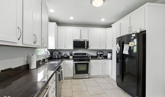 5756 Cherokee Ct, Bargersville, IN 46106