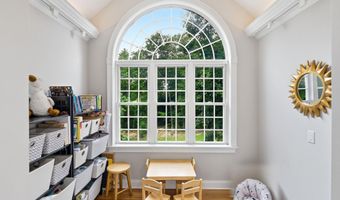 9 Storybrook Ln, Amherst, NH 03031