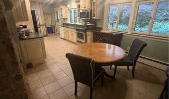 172 Greenville Rd, North Smithfield, RI 02896