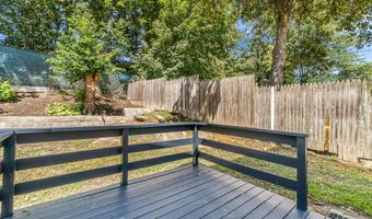120 Priscilla St, Bridgeport, CT 06610
