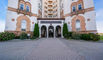 400 Deal Lake Dr 4D, Asbury Park, NJ 07712