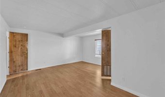 96 Pheasant Ln, Oceanside, CA 92057