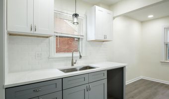 9250 Rosedale Blvd, Allen Park, MI 48101