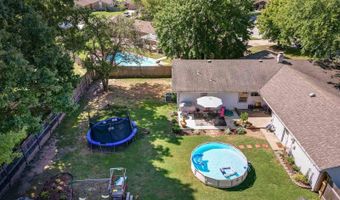 920 Highland Dr, Arkansas City, KS 67005