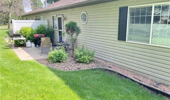 1700 Carriage Homes Dr SW B, Austin, MN 55912