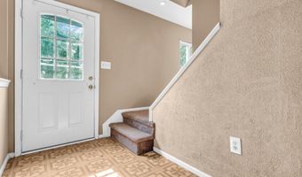 33 WINDWARD Dr, Barnegat, NJ 08005