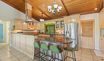 9835 Edgelake Dr, La Mesa, CA 91941