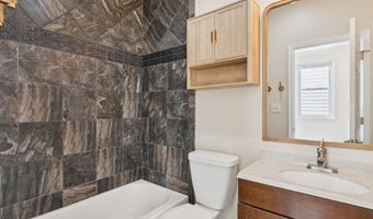 908 LONGFELLOW St NW, Washington, DC 20011