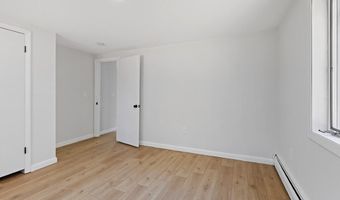 472 Dunn Rd, Belgrade, ME 04917