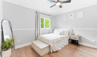 2 Falkenstein Dr 10, Alloway, NJ 07462