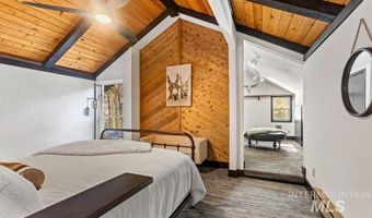 1717 Pine Lakes Ranch Dr, Cascade, ID 83611