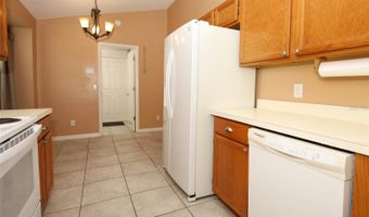 1052 ROYAL OAKS Dr, Apopka, FL 32703
