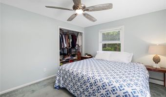 34 Terrace Dr, East Greenwich, RI 02818