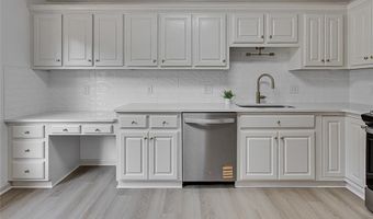 386 Sherwood Oaks Dr, Asheboro, NC 27205