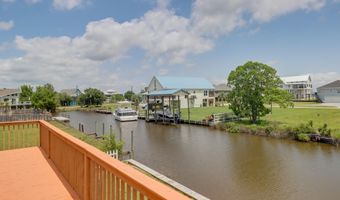 11088 Tahiti St, Bay St. Louis, MS 39520