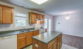 173 Pine Tag Ln, Appomattox, VA 24522