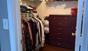 8113 Maple Stream Ln, Indianapolis, IN 46217