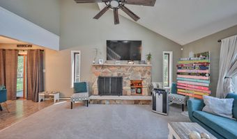 179 Chippewa Trl, Albrightsville, PA 18210