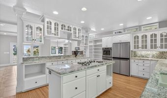 255 Scenic Dr, Ashland, OR 97520
