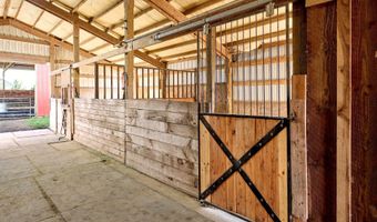 10093 Wiseacre Ln, Aurora, OR 97002