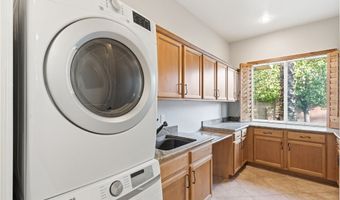 2960 American River Ln, Las Vegas, NV 89135