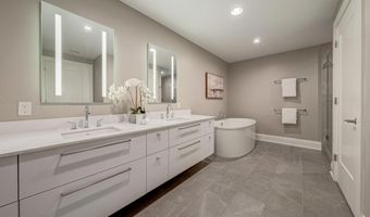 310 STRAND St 304, Alexandria, VA 22314
