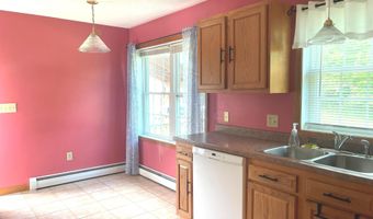 9 Crate Ln, Canaan, NH 03741