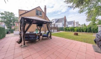 14 Smallwood Ave, Belleville, NJ 07109