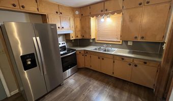 634 S Wells St, Aberdeen, SD 57401