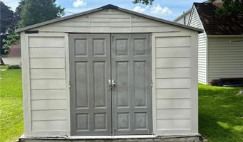 905 Clausen Ave, Albert Lea, MN 56007