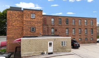 24 Pleasant St, Bangor, ME 04401