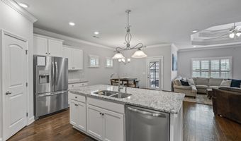 14697 Norfleet Dr, Athens, AL 35613