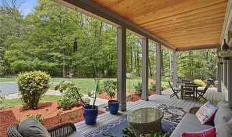 3 Cedar Rock Mdw, East Greenwich, RI 02818