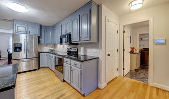 11 Lexington Rd, Avon, CT 06001
