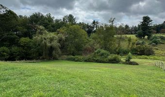 114 E Concord St, Athens, WV 24712