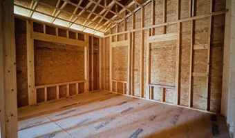 37 Alpine Dr, Porter, ME 04068