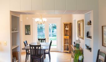 826 Holly St, Ashland, OR 97520