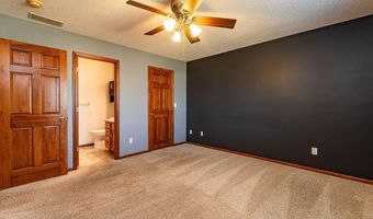 306 Rathert Ct, Auburn, IN 46706