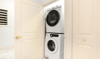 498 AVENUE A 1F, Bayonne, NJ 07002
