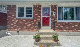 24 Joanne Ct, Albany, NY 12209